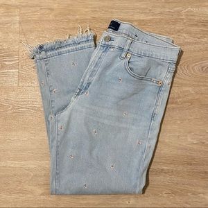 Gap light wash jeans with embroidered white and pink flowers! Size 30.